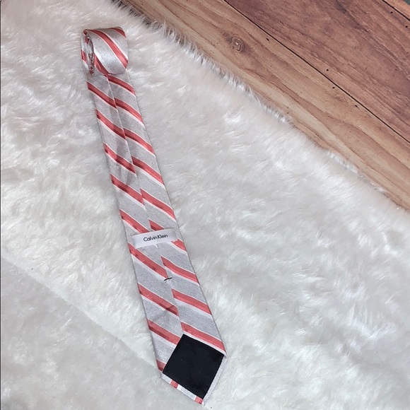 Calvin Klein Men’s Tie - Picture 2 of 2